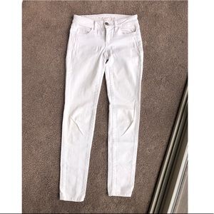 White denim jeggings